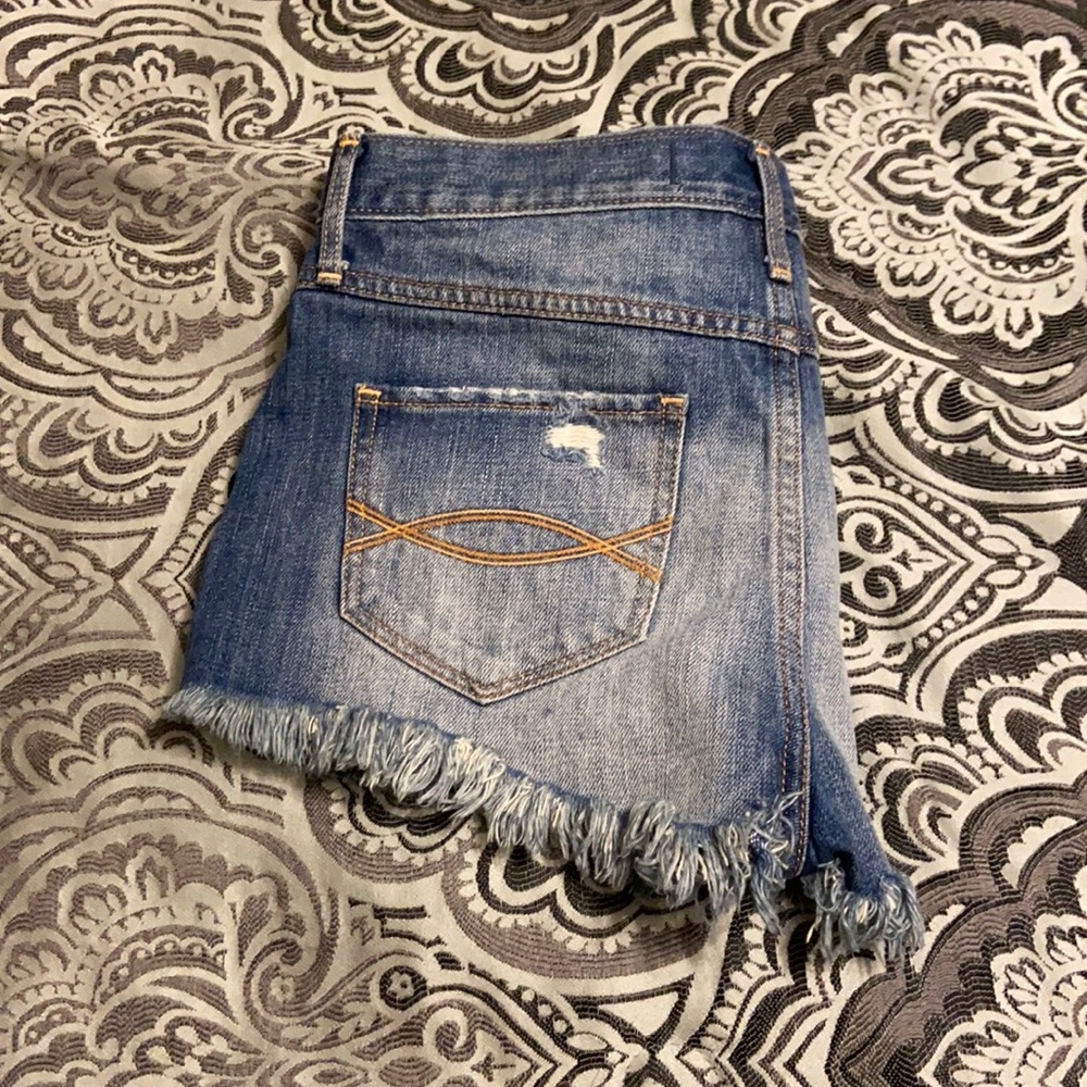 A&F Size 2!